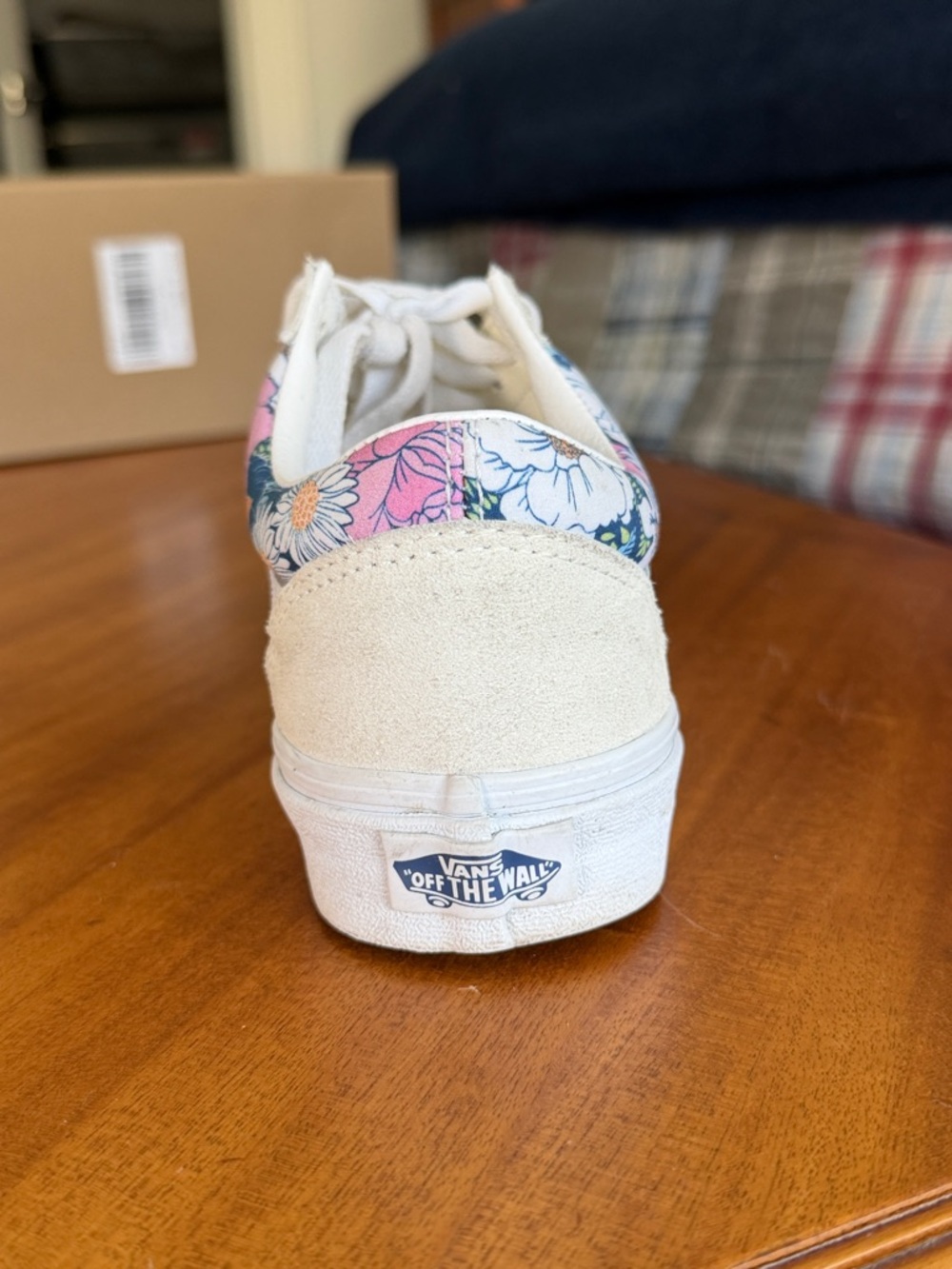 Vans Cream Low-Top Sneakers with Floral Panels - Picture 5 of 14